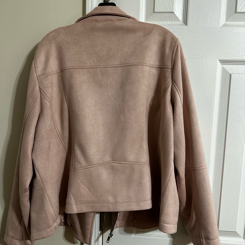 Motto Jacket - Picture 2 of 3